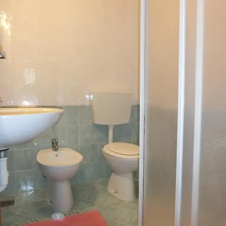 Апартаменти Peaceful Flat With Big Balcony - Beahost Бібіоне