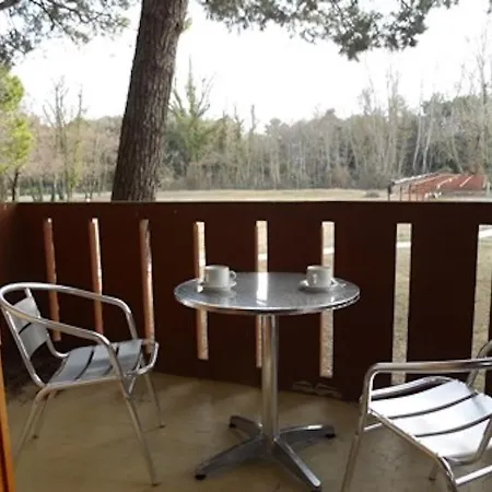 Peaceful Flat With Big Balcony - Beahost * Бібіоне